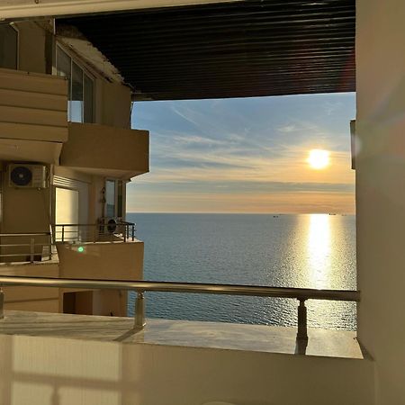 Beachfront Marilyn Durres Exterior photo