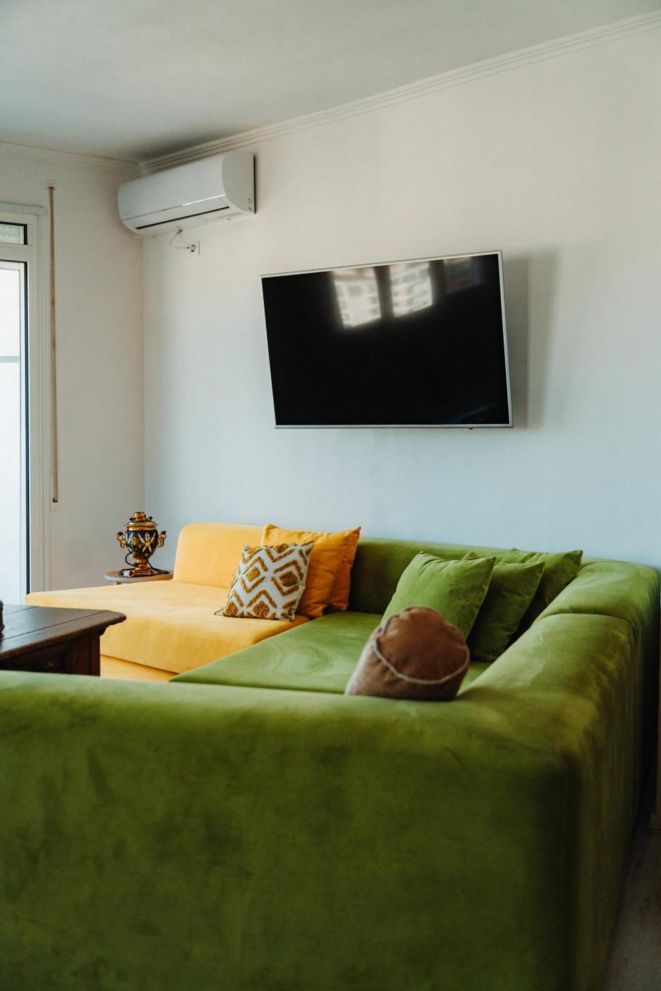 Beachfront Marilyn Durres Exterior photo