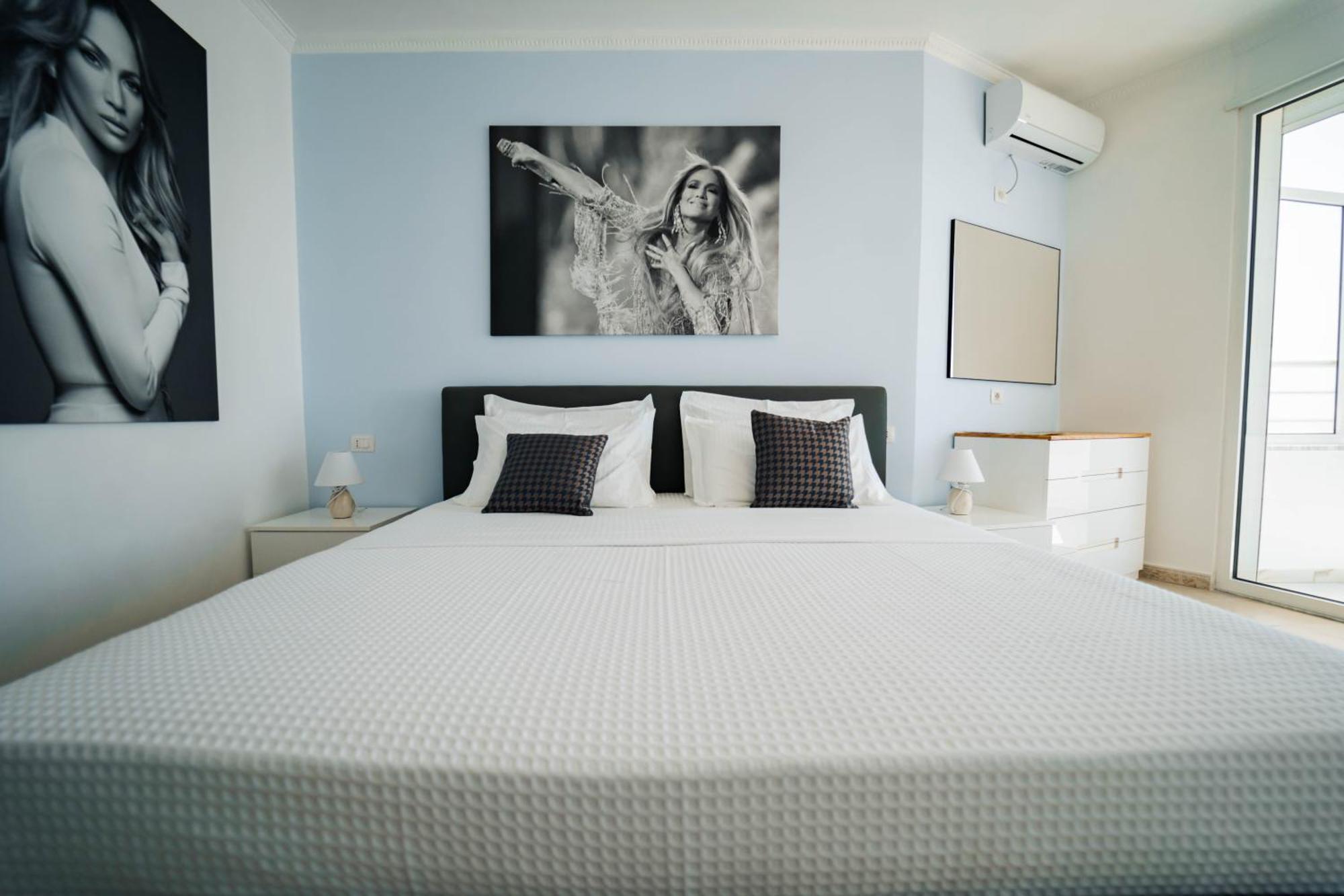 Beachfront Marilyn Durres Exterior photo