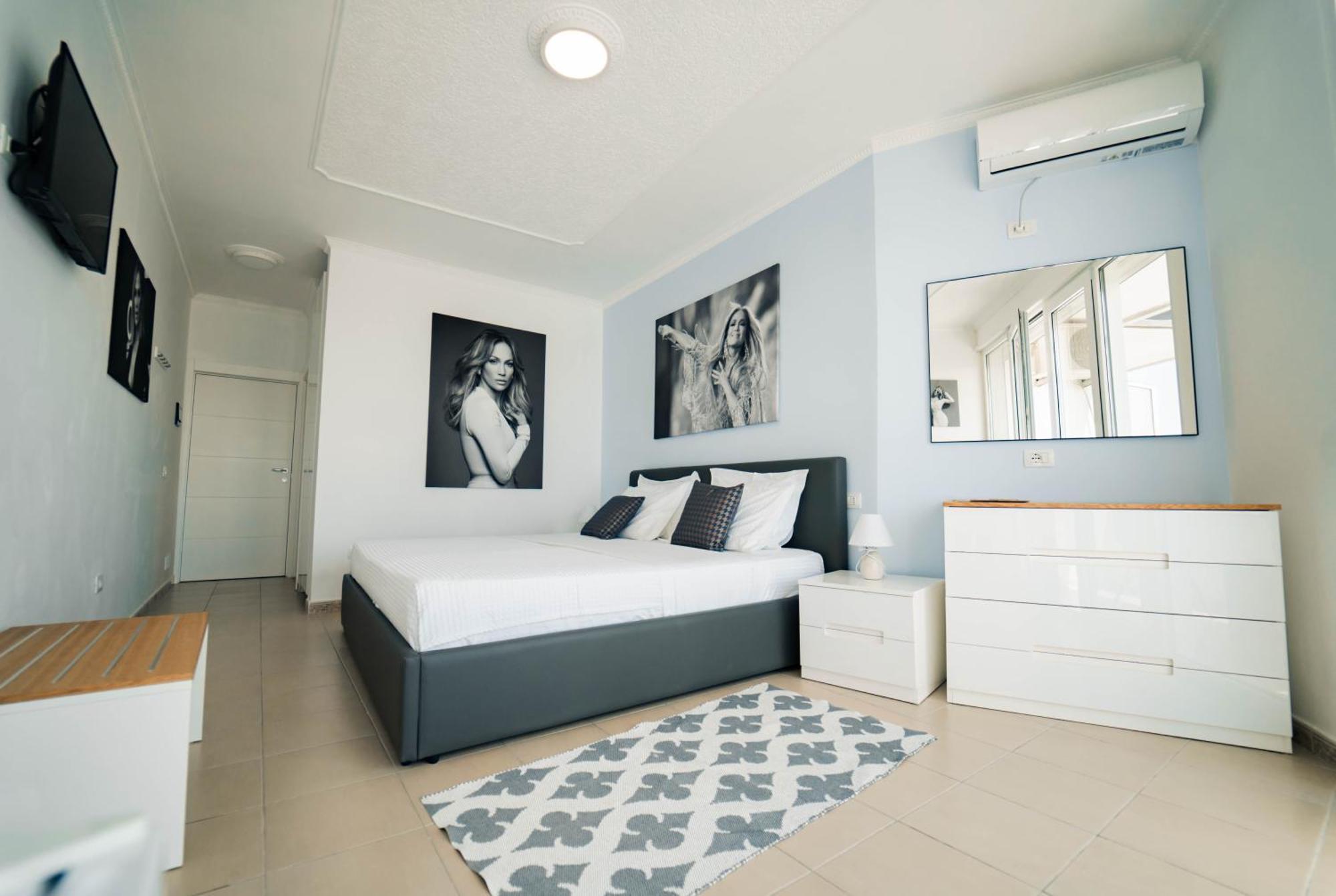 Beachfront Marilyn Durres Exterior photo