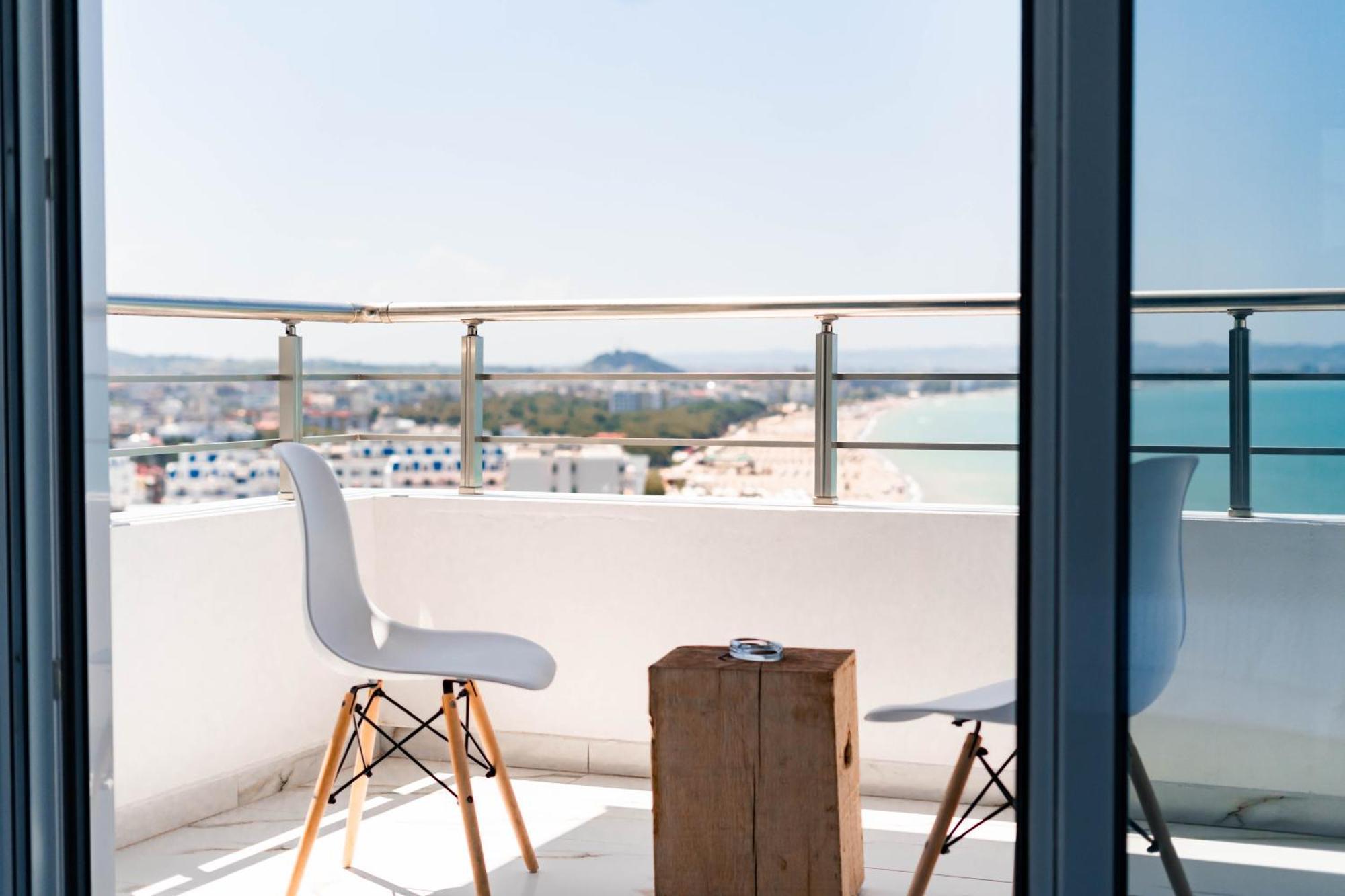Beachfront Marilyn Durres Exterior photo