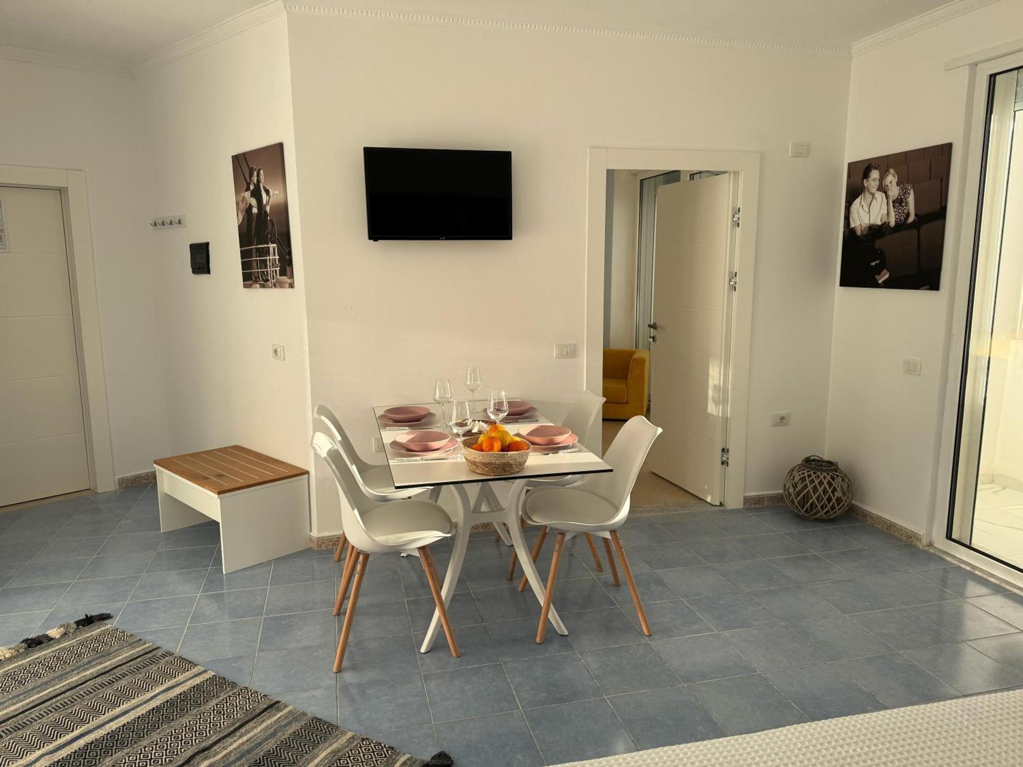 Beachfront Marilyn Durres Exterior photo